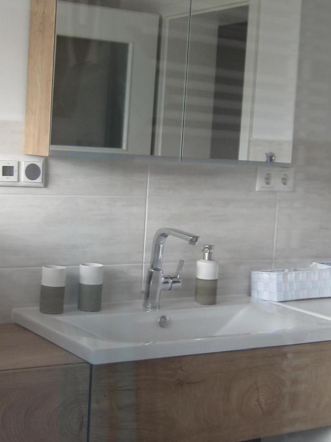 Zurow Ferienwohnung Storchenblick מראה חיצוני תמונה
